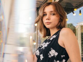 web cam show KristinaAmila