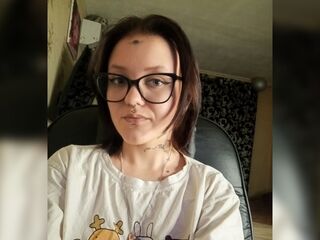 cam girl spreading pussy LaquitaMoncure