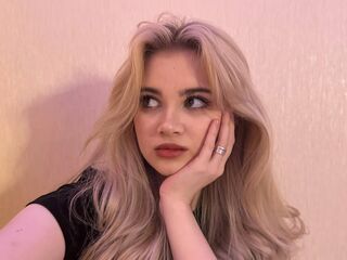 chat room live webcam LatoyiaCanpos