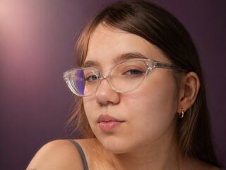 fingering cam girl LaviniaSele