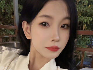 free live webcam picture LianaWuy