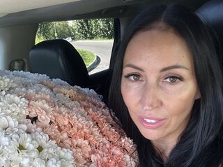 girl fingering pussy LipaWild