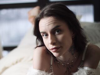 naked girl with webcam fingering LiviaSomberland