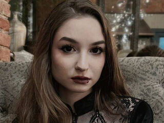 cam girl chatroom LorrieHofheimer