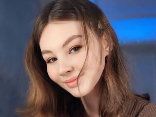 sexy camgirl LuanneGfroerer