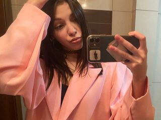 hot cam girl masturbating with dildo LucileVerlin