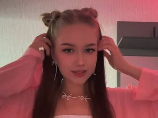 sexy webcam girl MadisonLehar