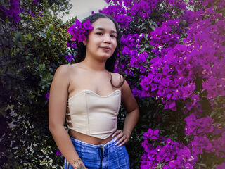 strip tease MailyCambell