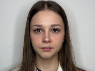 camgirl playing with dildo MarandaHerzfeld