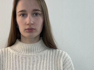 fingering webcamgirl picture MarcelineLeja