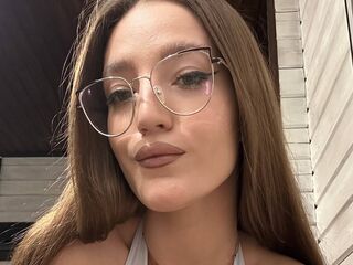 hot camslut MaryannLiquori