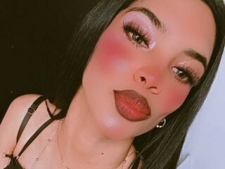 camslut naked MeliRoots