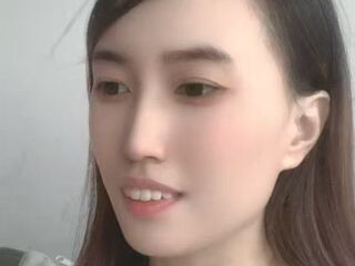 cam girl masturbating with sextoy MengyinggYe
