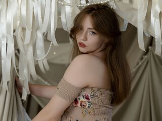 webcam bitch chatroom MoonBrittany