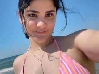 topless webcamgirl NicoleaEve