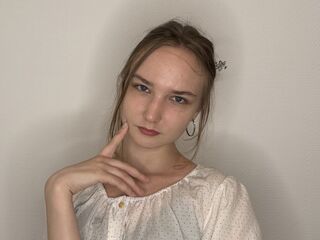 hot cam girl masturbating with dildo OmegaHagadone