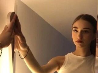 shaved pussy webcam PansyGandara