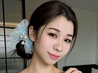 naughty camwhore QinWeiwei