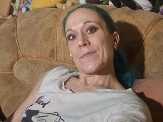 hot cam girl spreading pussy RamonikaAlice