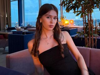 naked camgirl fingering pussy RandyHendren