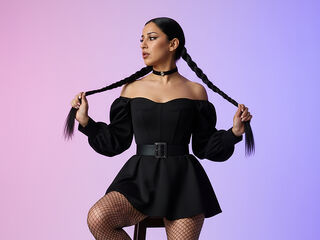 naked camgirl masturbating with dildo RenataStile