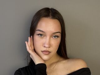 naked girl with live cam masturbating RosannShrier