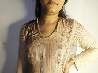 hardcore webcam RubbynaKhan