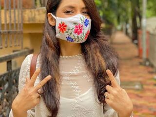 naked cam girl fingering pussy RubyNaaz