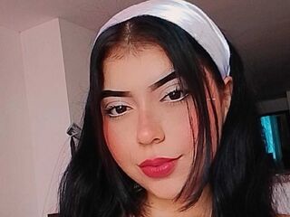 hot strip tease web cam SalomeKio