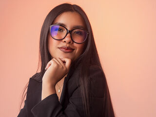 camgirl spreading pussy SamantaDupont