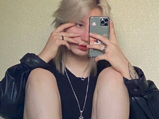 camgirl masturbating with sextoy SeritaElawar