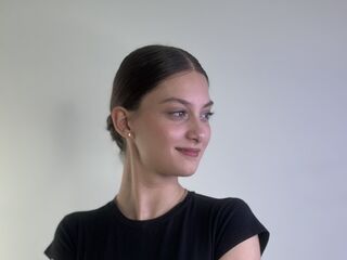 masturbating webcamgirl SharikaWigington