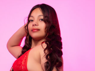 camgirl showing tits SienaLaurent