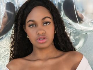 bedroom live cam StormiHills