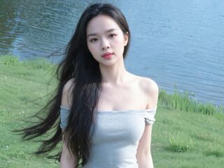 closeup web cam SuRan