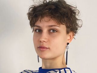 teasercam TheolaTunison