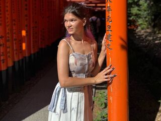 hot girl cam photo ThuAllin