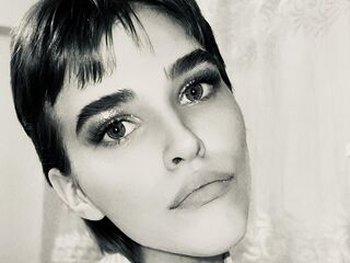 hot striptease cam UdelaHailey