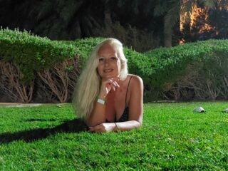 beautiful webcam girl ValeriaSharm