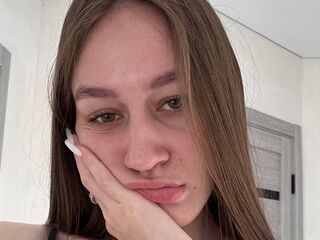 naked webcamgirl photo VeraScott