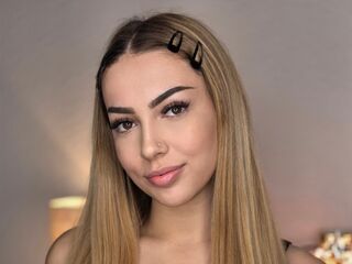 naked girl with cam fingering ZaraPlaya