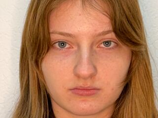 naughty webcamgirl ZellaCarwin